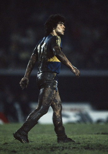 maradona82.jpg